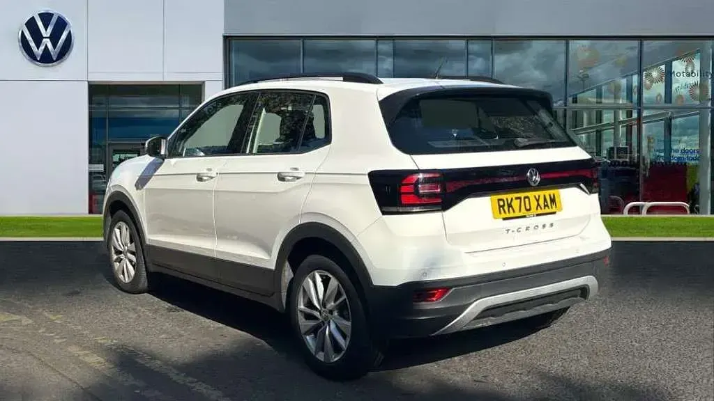 Used VW T-Cross SE 115 HP (84 kW) 2020 Pure white SUV