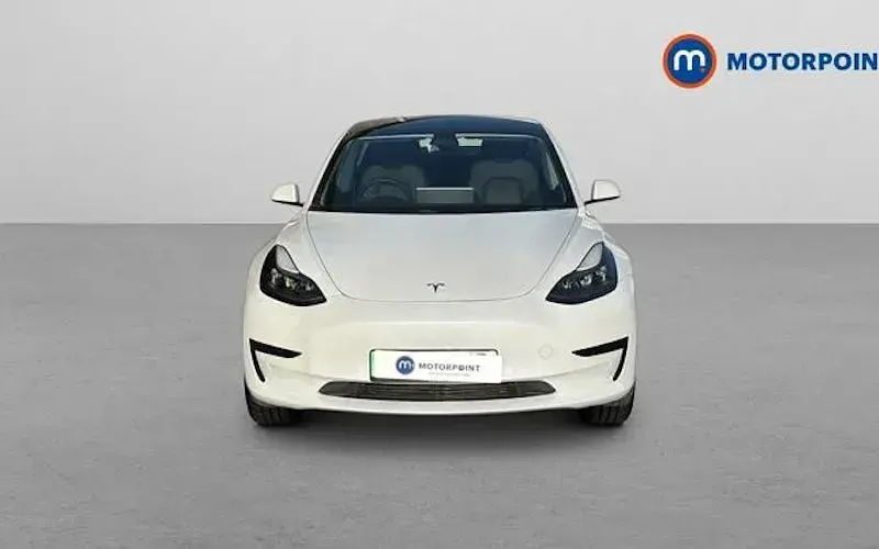 Used Tesla Model 3 Standard Range 208 kW (283 HP) 2021 White Sedan