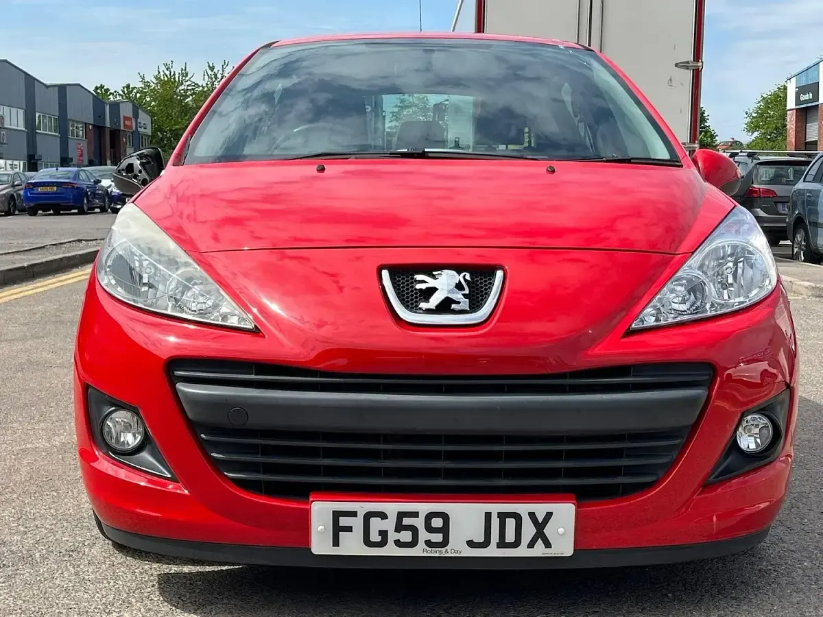 Used Peugeot 207 2009 Red Hatchback