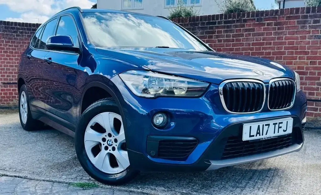Begagnad BMW X1 Performance 150 HK (110 kW) 2017 Blå SUV