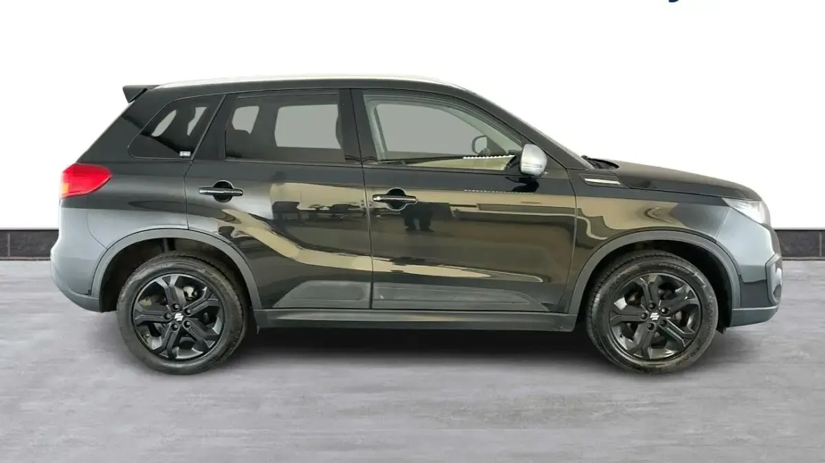 Used Suzuki Vitara 140 HP (102 kW) 2018 Black SUV