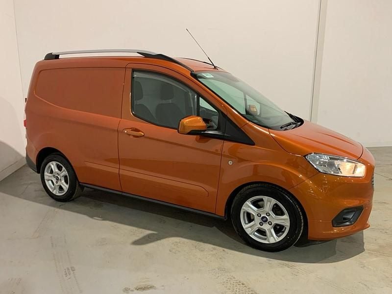 Used Ford Transit Limited 100 HP (73 kW) 2023 Orange Van
