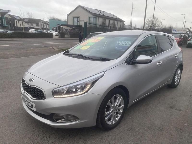 Used Kia Ceed 2015 Silver Hatchback