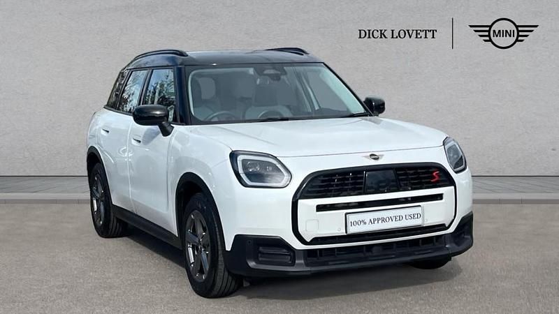 White Used 2024 Mini Countryman SUV | £31,295 (Fair price) - Image 1/4