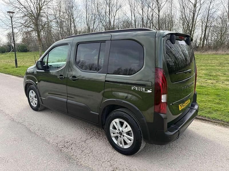 New Peugeot Rifter Allure 2025 Green MPV