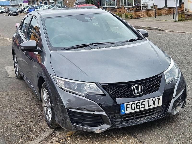 Used Honda Civic S 100 HP (73 kW) 2015 Grey Hatchback
