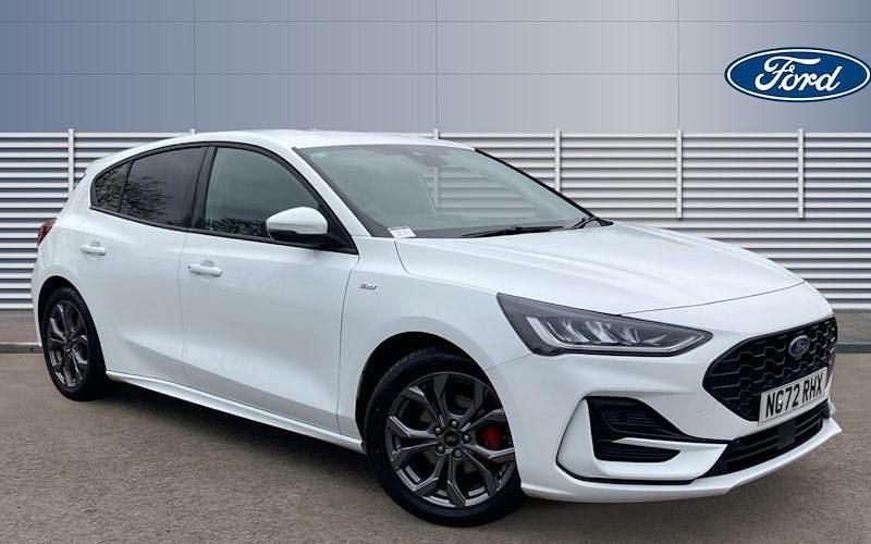 Used Ford Focus ST-Line 125 HP (91 kW) 2023 White Hatchback