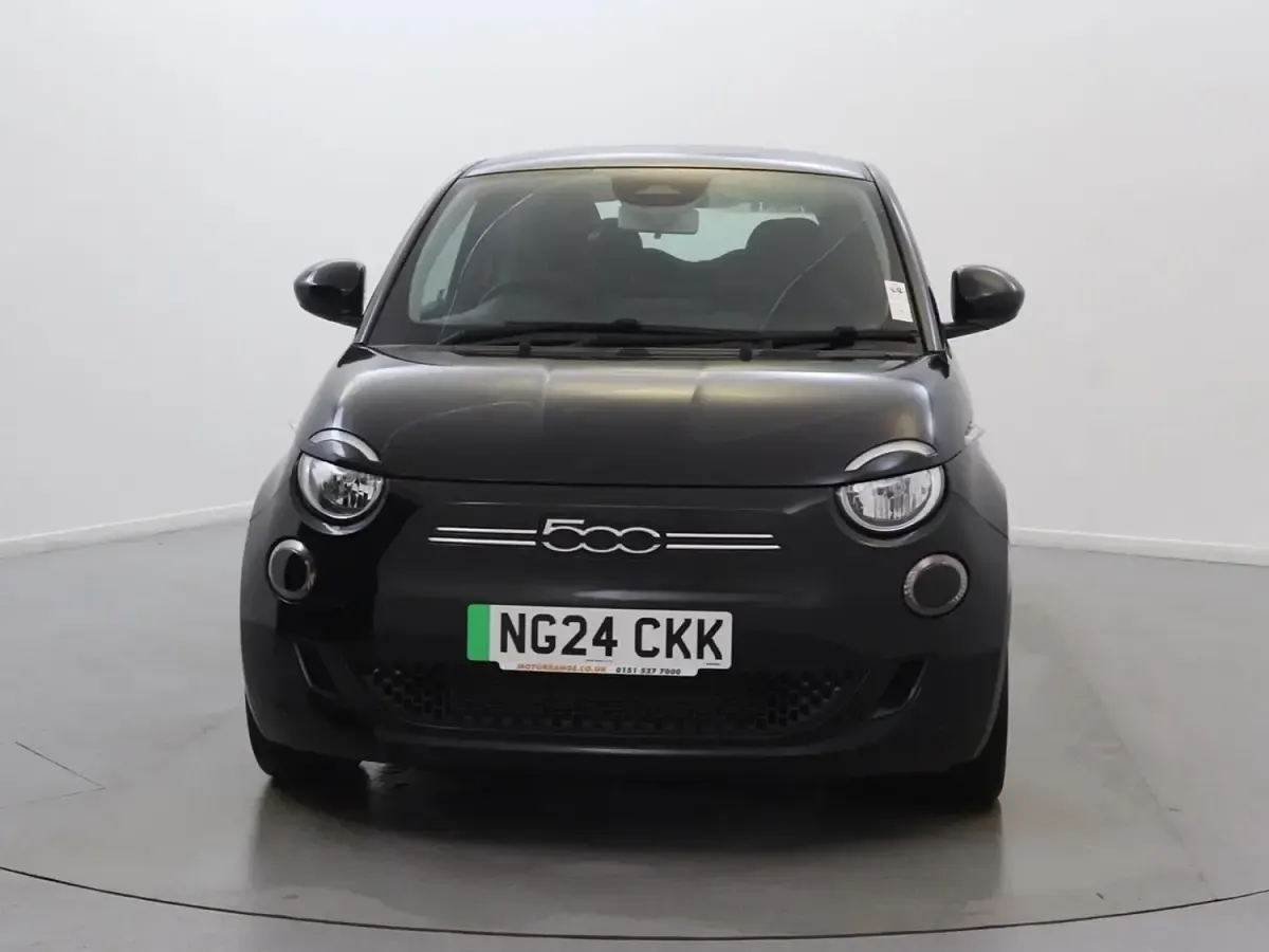 Usado Fiat 500e 86 kW (118 HP) 2024 Preto Citadino