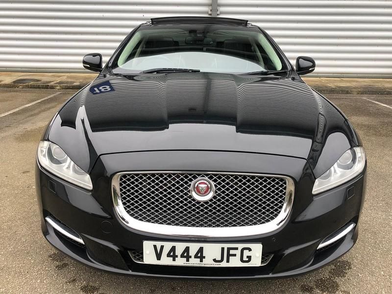 Used Jaguar XJ Portfolio 275 HP (202 kW) 2014 Black Sedan