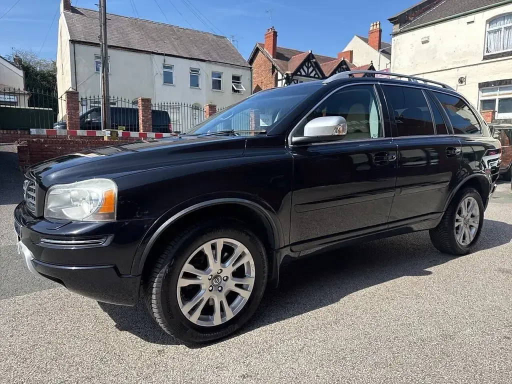 Used Volvo XC90 SE Lux 200 HP (147 kW) 2014 Black SUV