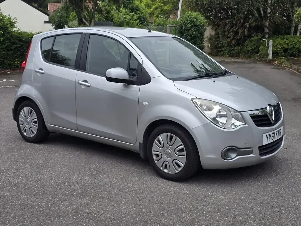 Used Vauxhall Agila S 94 HP (69 kW) 2011 Silver MPV