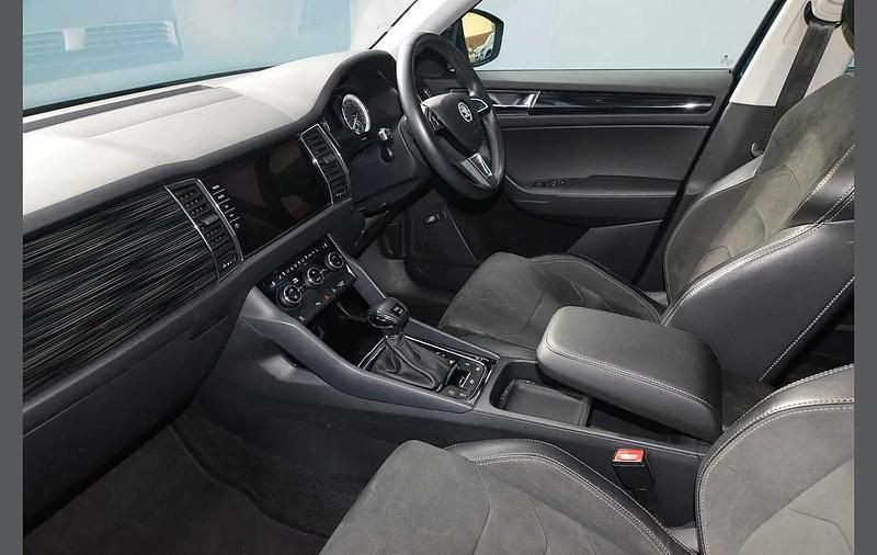 Used Skoda Kodiaq SE L 187 HP (137 kW) 2020 Petrol blue metallic SUV