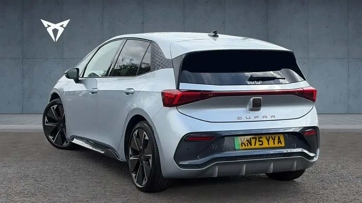 Used Cupra Born e-Boost 169 kW (231 HP) 2026 Geyser silver Hatchback