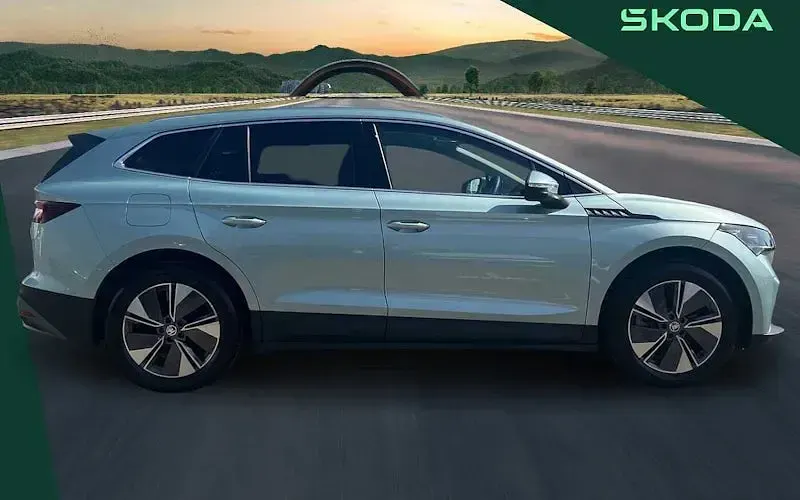 Used Skoda Enyaq iV 210 kW (286 HP) 2024 Arctic silver metallic SUV