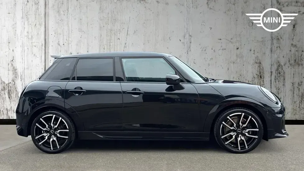 Used Mini Cooper S Hatch 201 HP (147 kW) 2026 Black Hatchback