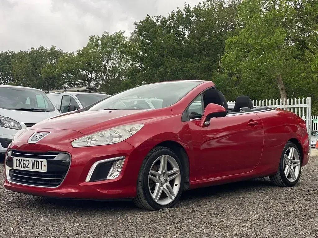Begagnad Peugeot 308 CC Active 2013 Röd Cab