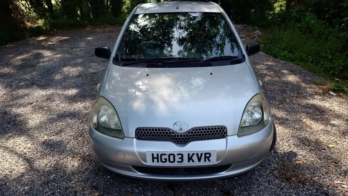 Used Toyota Yaris 2003 Silver Hatchback