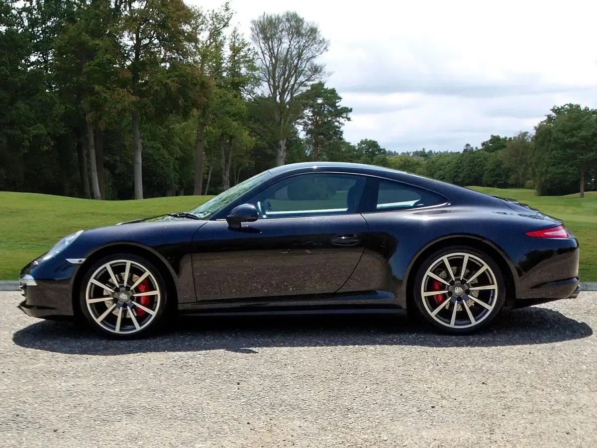 Used Porsche 911 Carrera 4S 400 HP (294 kW) 2013 Black Coupe