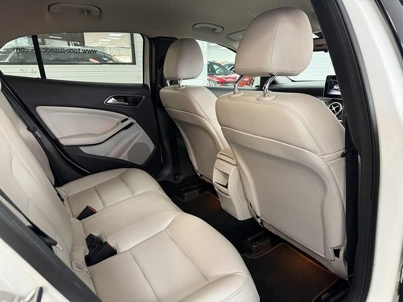 Used Mercedes GLA200 Executive 156 HP (114 kW) 2018 White SUV