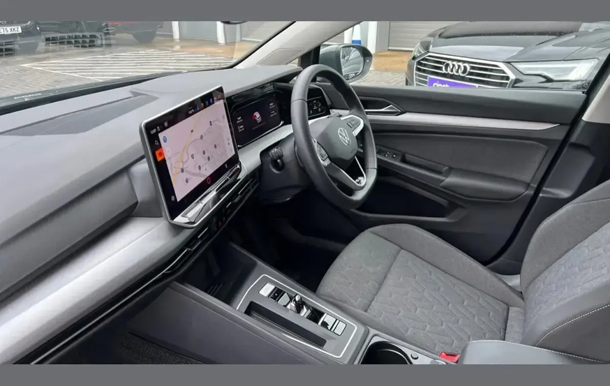 Used VW Golf VIII Match 204 HP (150 kW) 2025 Dolphin grey metallic Hatchback