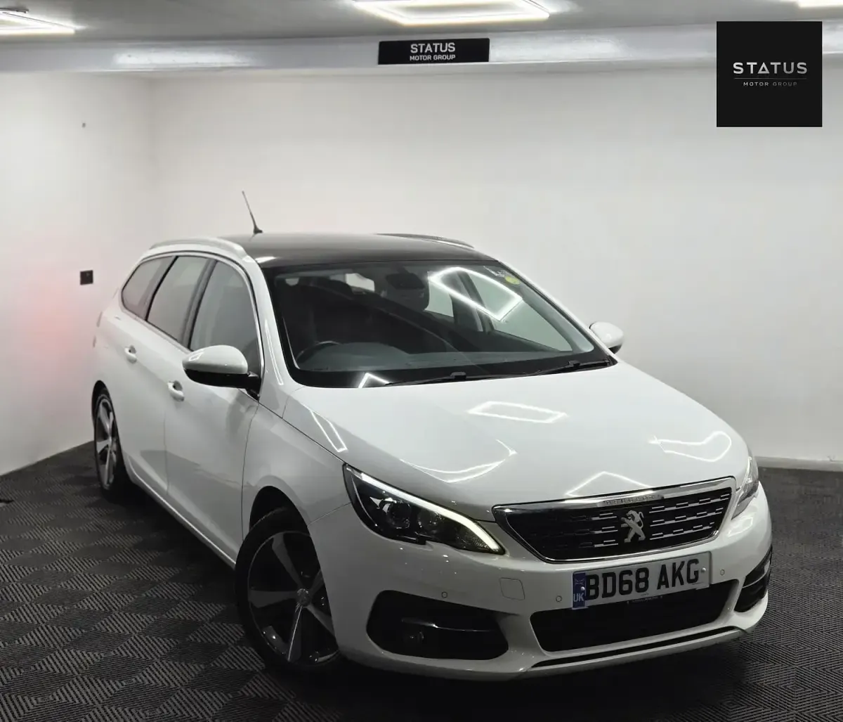 Used Peugeot 308 SW Allure 130 HP (95 kW) 2018 White Estate