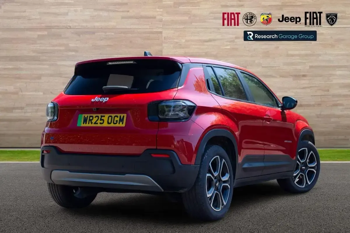 Used Jeep Avenger EV Summit 113 kW (154 HP) 2025 Red SUV