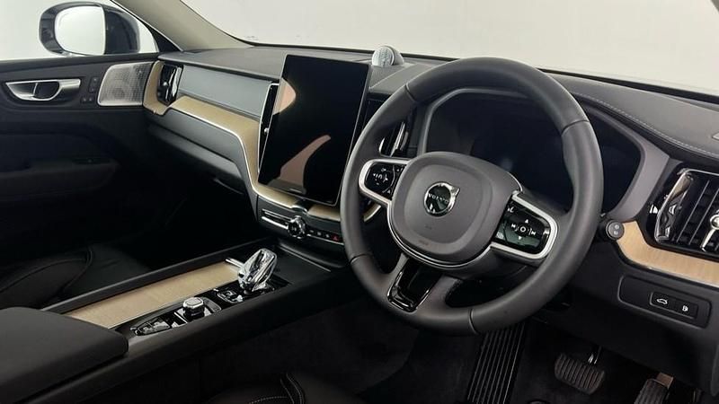 New Volvo XC60 Ultra 449 HP (330 kW) 2026 SUV