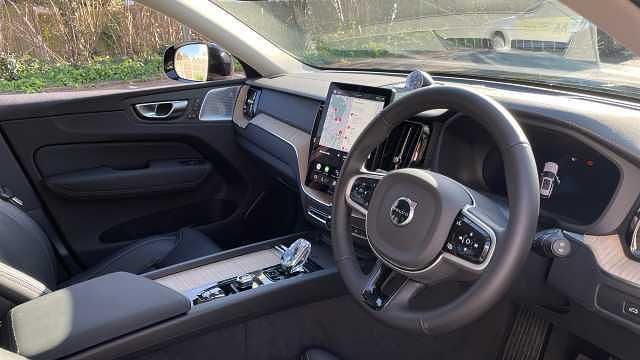 Used Volvo XC60 Ultra 250 HP (183 kW) 2026 SUV
