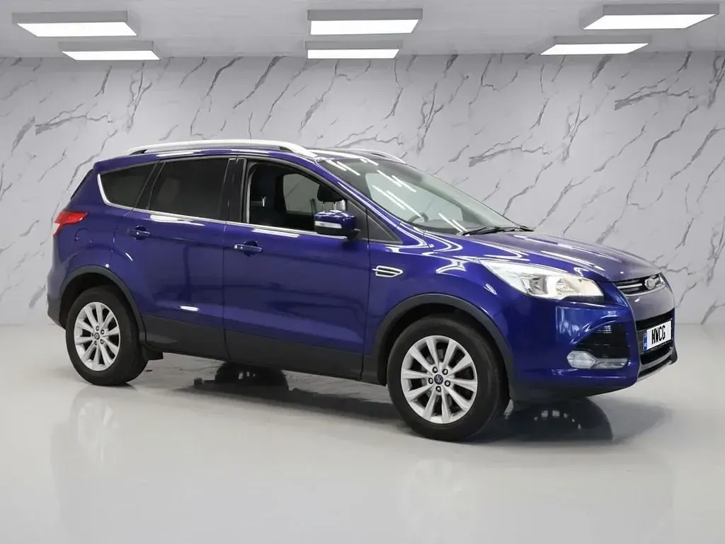Begagnad Ford Kuga Titanium 150 HK (110 kW) 2015 Blå SUV