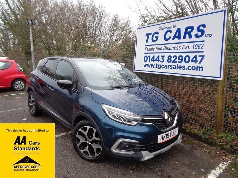Blue Used 2019 Renault Captur GT-Line SUV | £6,995 (Fair price) - Image 1/4