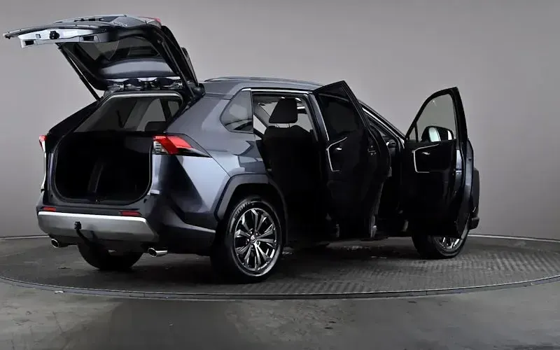 Used Toyota RAV4 Hybrid Design 222 HP (163 kW) 2023 Grey SUV