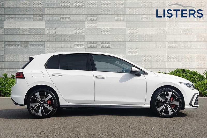 Used VW Golf VIII GTE 245 HP (180 kW) 2025 Pure white Hatchback
