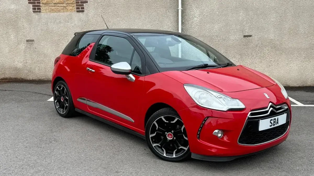 Used Citroën DS3 155 HP (114 kW) 2012 Red Hatchback