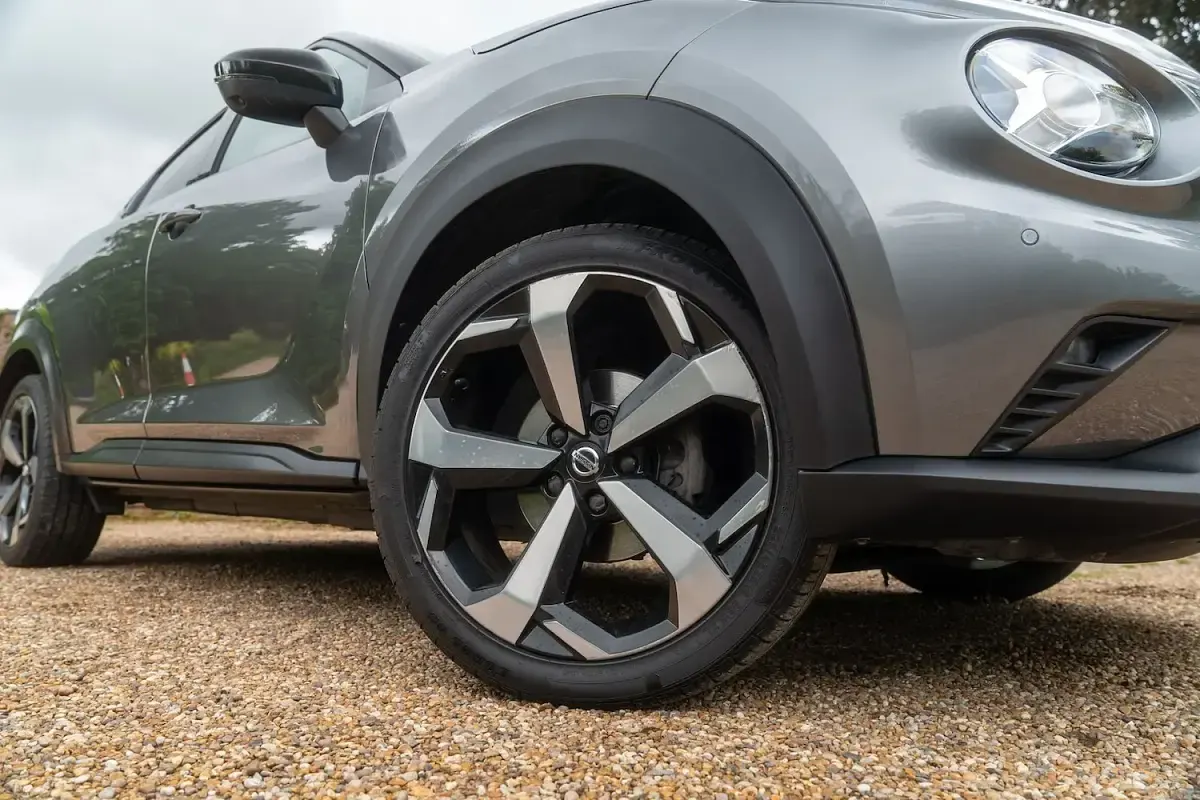 Used Nissan Juke Tekna 117 HP (86 kW) 2020 Grey SUV