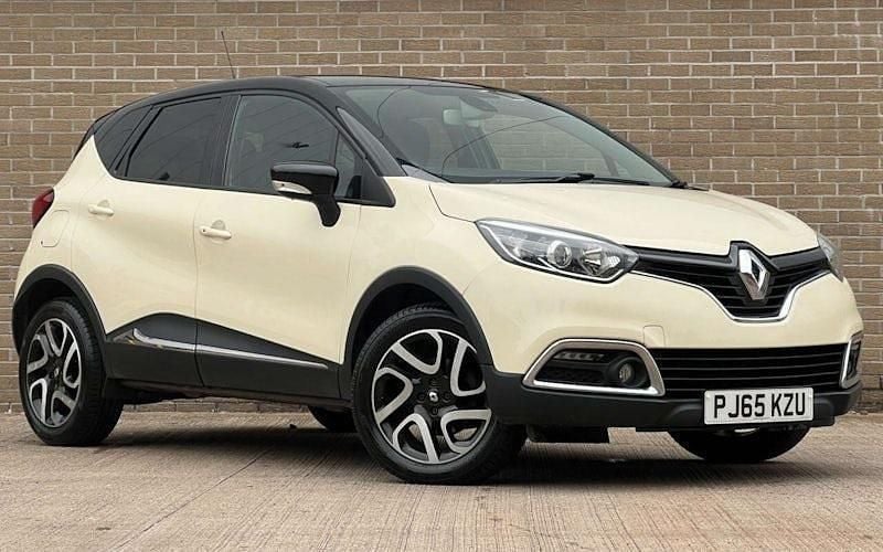Cream/black Used 2015 Renault Captur Dynamique SUV | £5,295 (Fair price) - Image 1/4