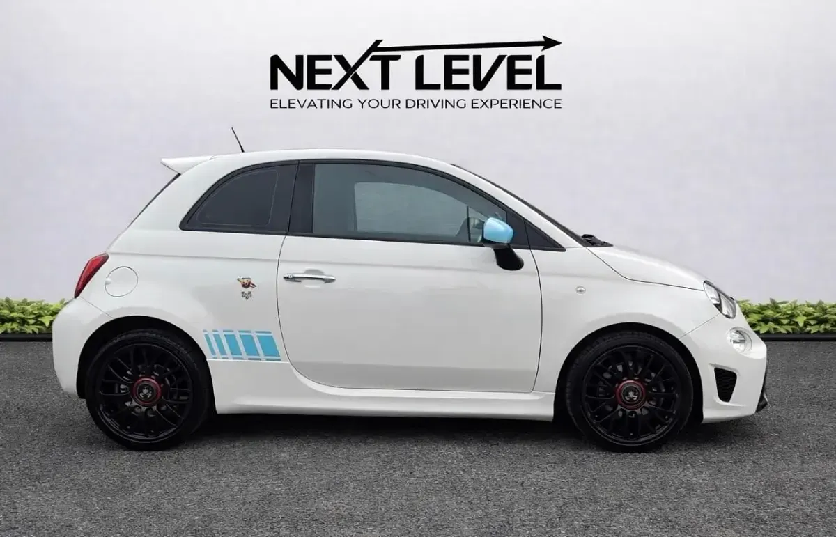 Begagnad Abarth 595 2017 Vit Halvkombi