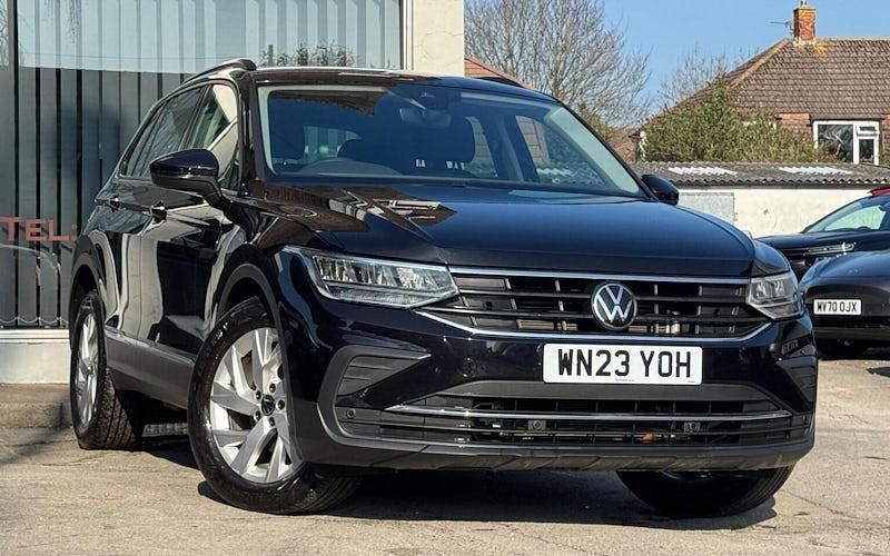 Used VW Tiguan Life 150 HP (110 kW) 2023 Black SUV