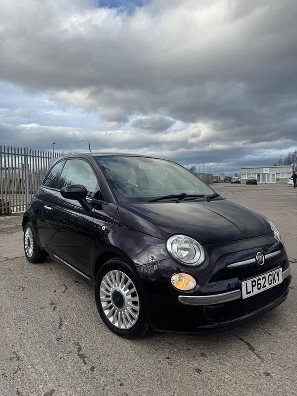 Used Fiat 500 Lounge 85 HP (62 kW) 2013 Mauve/purple Hatchback