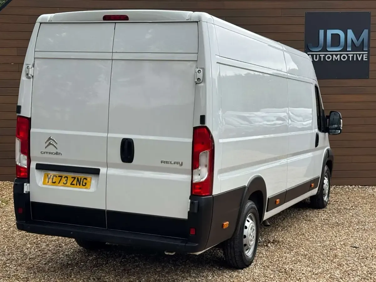 Used Citroën Relay 140 HP (102 kW) 2023 White Van
