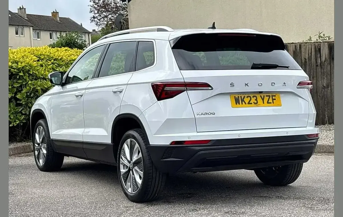 Used Skoda Karoq SE L 150 HP (110 kW) 2023 Moon white metallic SUV