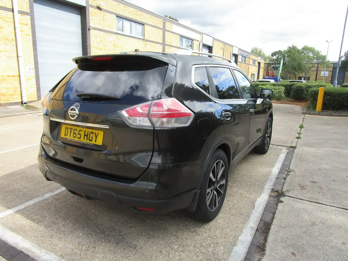 Used Nissan X-Trail N-TEC 130 HP (95 kW) 2016 Green SUV