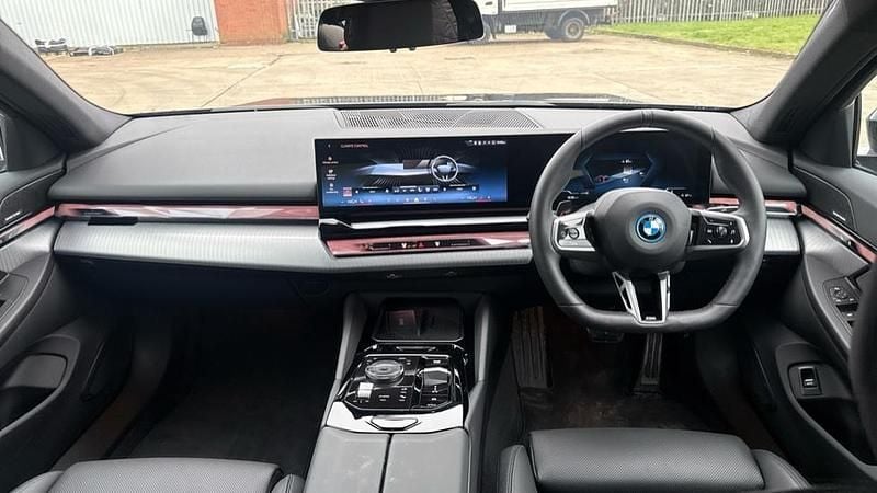 Used BMW i5 M Sport 246 kW (335 HP) 2025 Grey