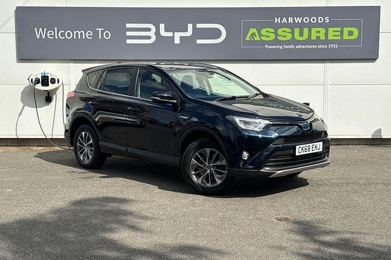 Blue Used 2018 Toyota RAV4 Hybrid SUV | £15,990 - Image 1/4