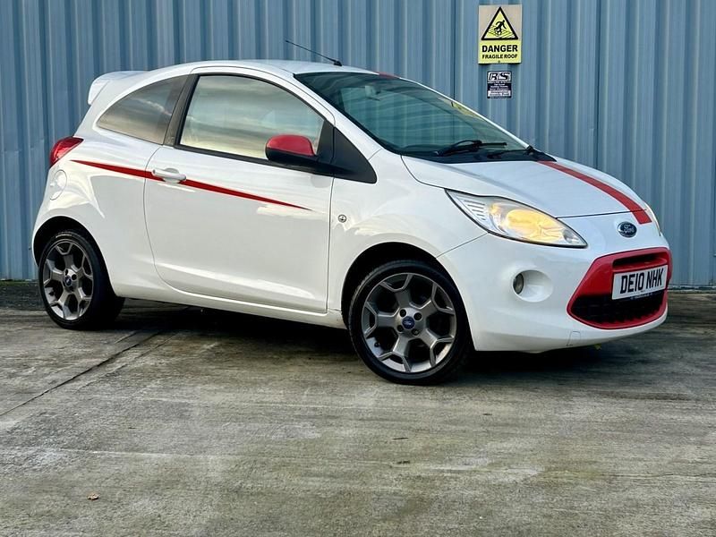 Used Ford Ka 69 HP (50 kW) 2010 White Hatchback