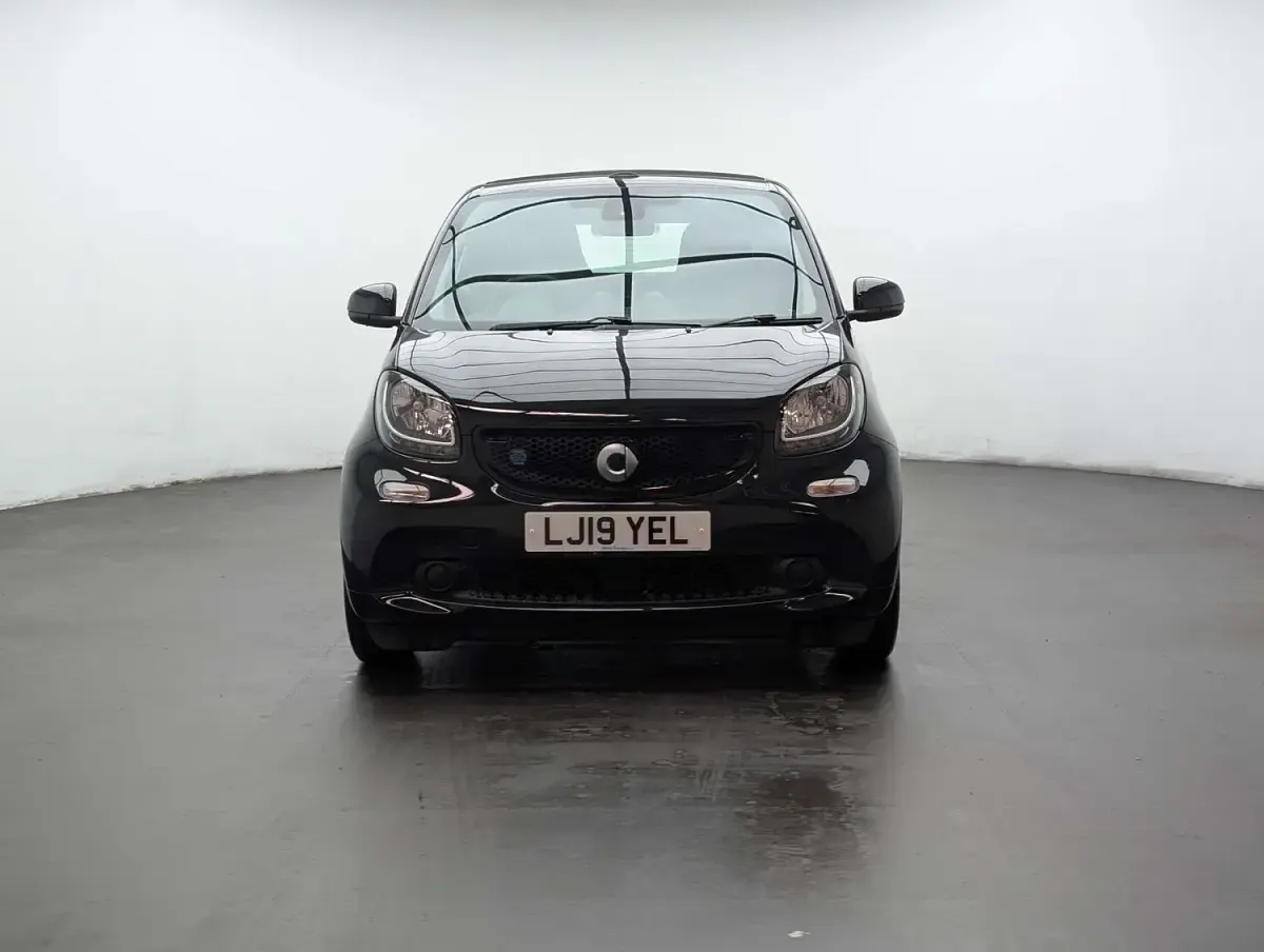 Used Smart ForTwo Electric Drive Premium 22 kW (30 HP) 2019 Black Cabriolet