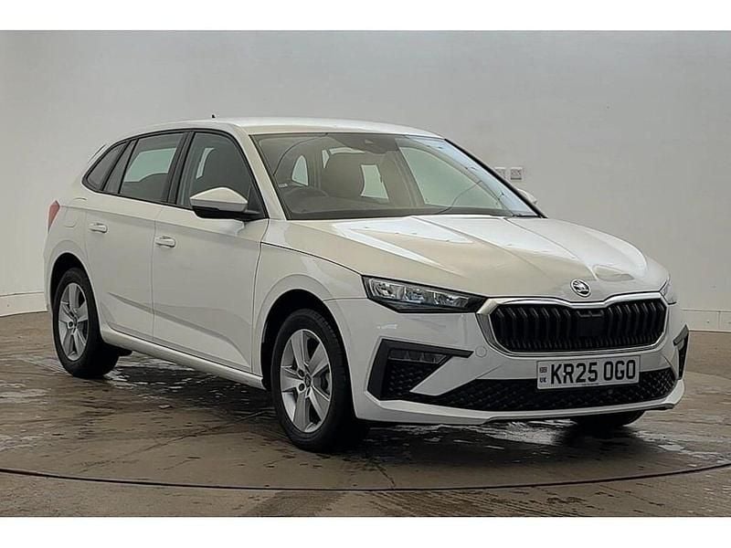 Used Skoda Scala SE 85 HP (62 kW) 2025 Candy white Hatchback