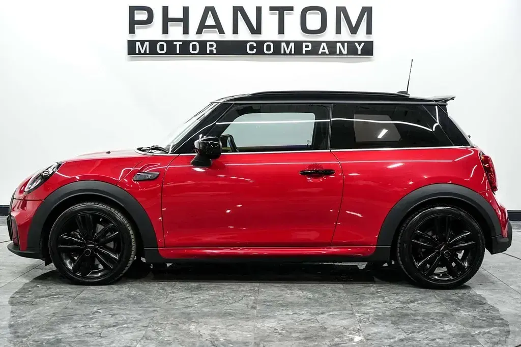 Used Mini John Cooper Works Hatch 178 HP (130 kW) 2022 Red Hatchback