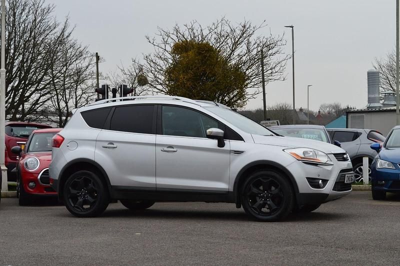Moondust silver Used 2010 Ford Kuga Zetec SUV | £3,970 (Fair price) - Image 1/4