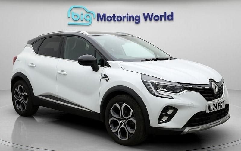 Used Renault Captur Techno 143 HP (105 kW) 2024 White/black SUV