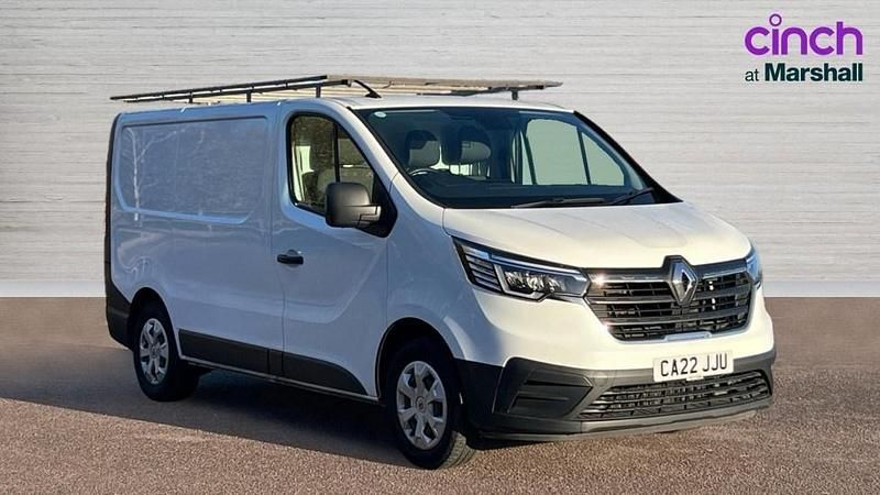 White Used 2022 Renault Trafic Business MPV | £13,290 (Good price) - Image 1/4